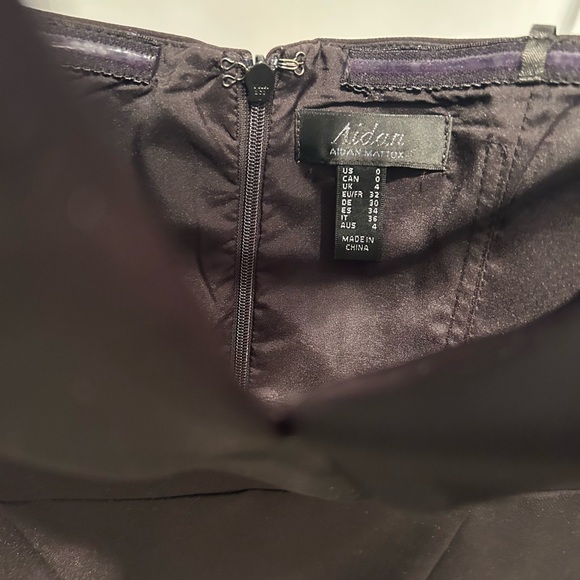 Formal strapless black gown - Picture 5 of 7